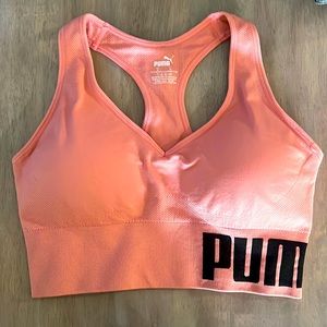 PUMA Women’s Sports bra size M. New!